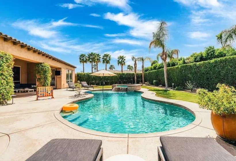 Desert Grove By Avantstay Oasis Retreat W/ Pool & Bbq Grill!