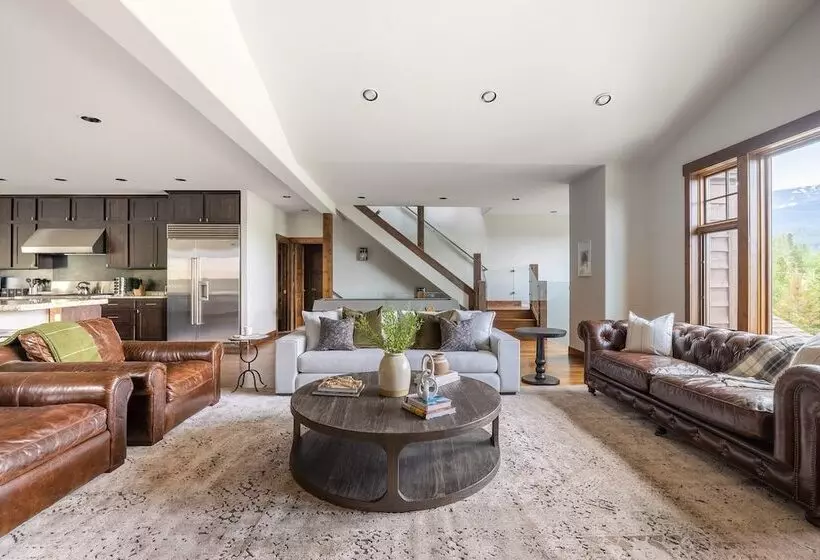 Dillon By Avantstay Private Mountain Home W/ Hot Tub W/ Views & Shuffleboard!