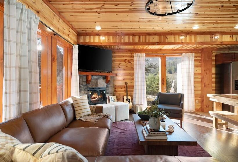 Haywood By Avantstay Mountain Living Dream! W/ Movie Theatre, Hot Tub+views!