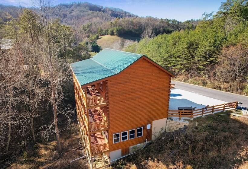 Haywood By Avantstay Mountain Living Dream! W/ Movie Theatre, Hot Tub+views!