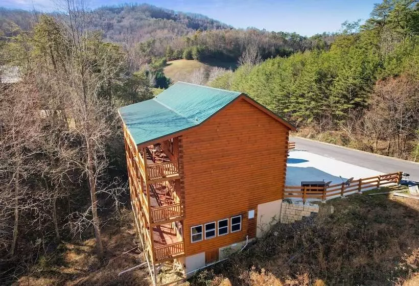 Haywood By Avantstay Mountain Living Dream! W/ Movie Theatre, Hot Tub+views!