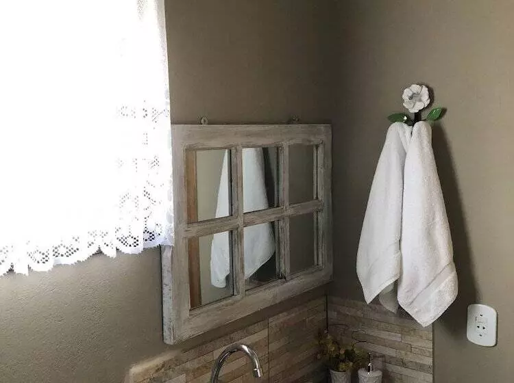 Hostelli Pousada Vale Dos Sonhos