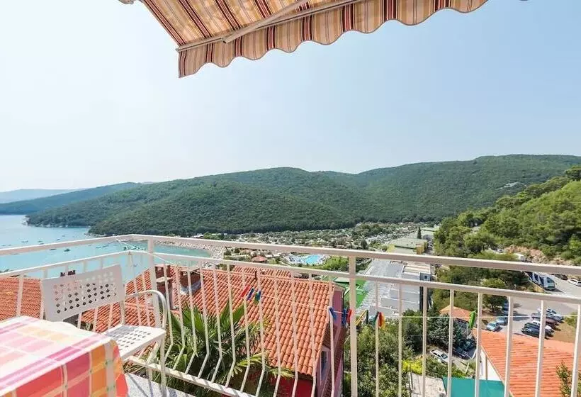 ホテル Apartments Villa Adria