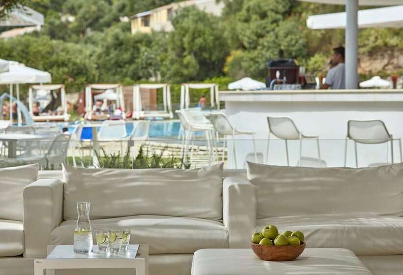 فندق Atlantica Nissaki Beach   Adults Only