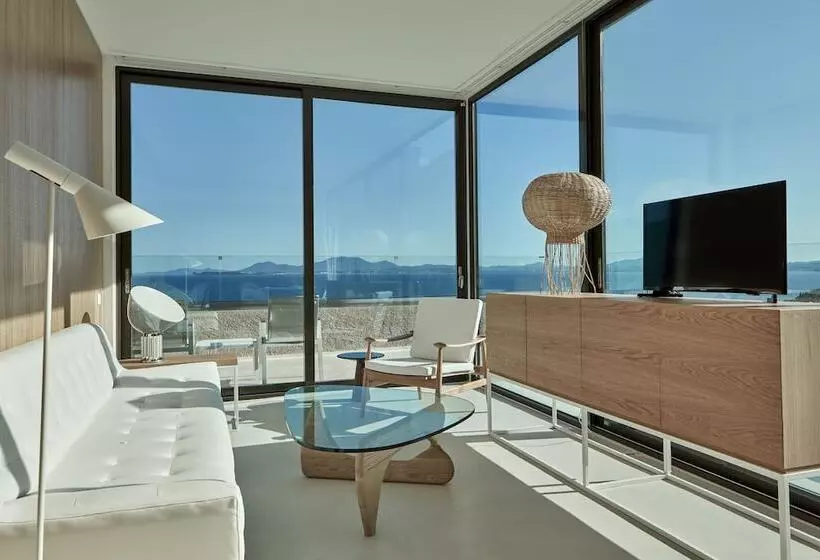 Hotelli Atlantica Nissaki Beach   Adults Only