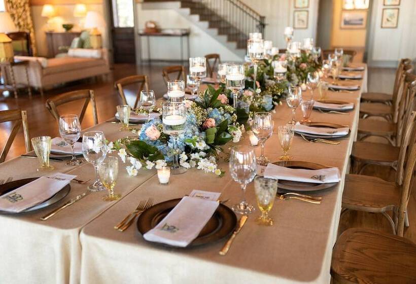 فندق Cedar Lodge On Honey Creek