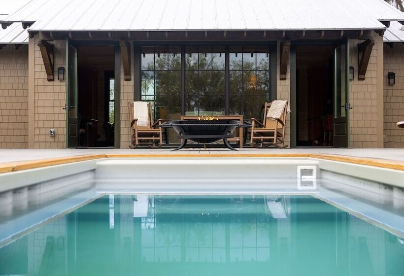 فندق Cedar Lodge On Honey Creek