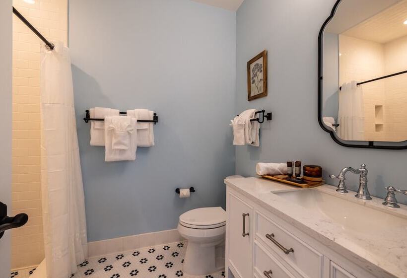 فندق Cedar Lodge On Honey Creek