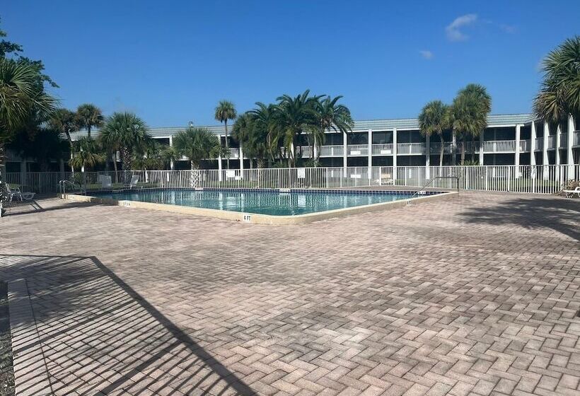 فندق Heritage Park Inn