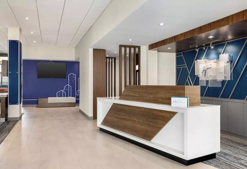 Hotelli Holiday Inn Express Strathroy By Ihg