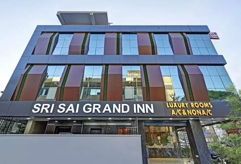 Itsy Hotels Sri Sai Grand Inn