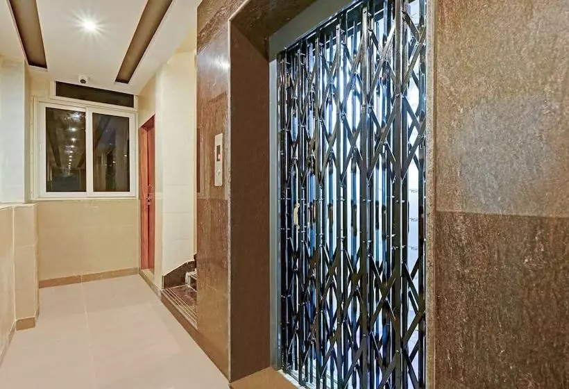 Itsy Hotels Sri Sai Grand Inn