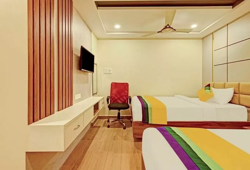 Itsy Hotels Sri Sai Grand Inn
