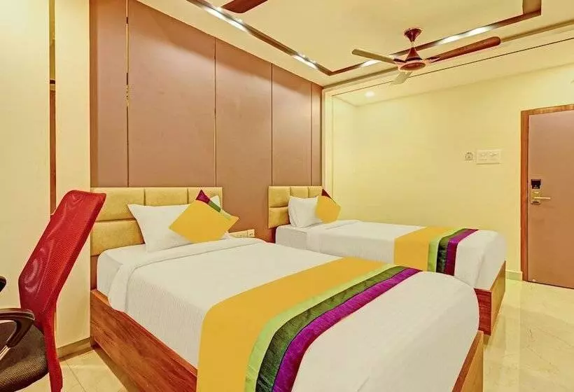 Itsy Hotels Sri Sai Grand Inn