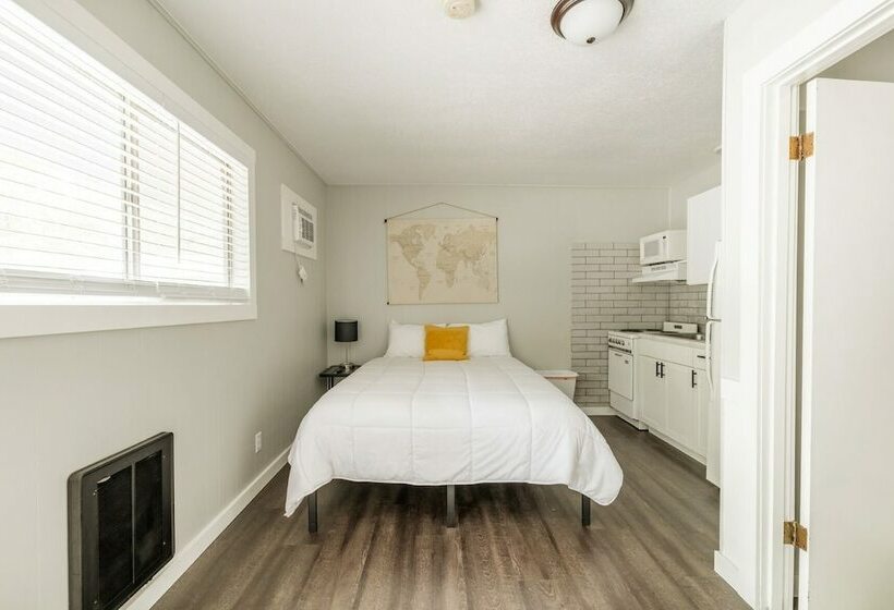 فندق Kimberling Cove M9