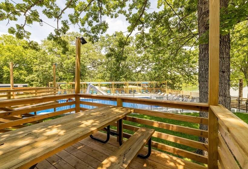 فندق Kimberling Cove M9