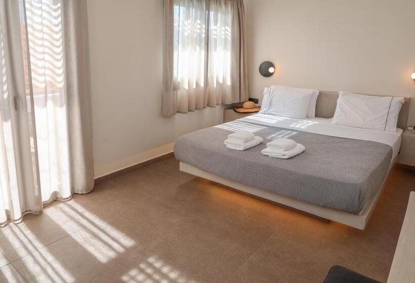 בית מלון כפרי North Wind Luxury Suites