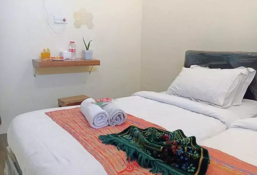 ホテル Penginapan Mutiara Syariah