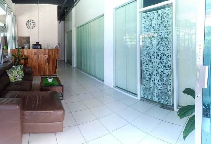 בית מלון כפרי Penginapan Mutiara Syariah