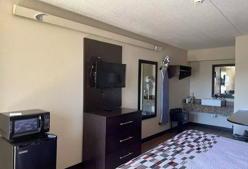 Hotelli Travelodge By Wyndham Holland/toledo