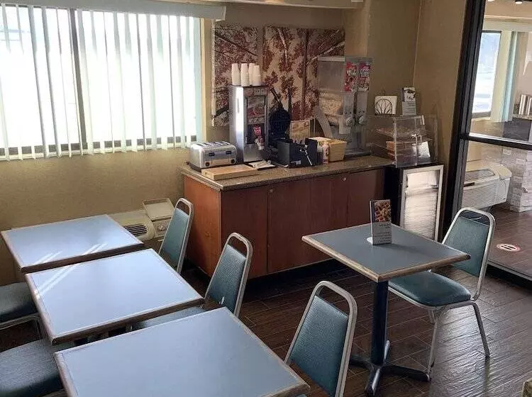 Hotelli Travelodge By Wyndham Holland/toledo