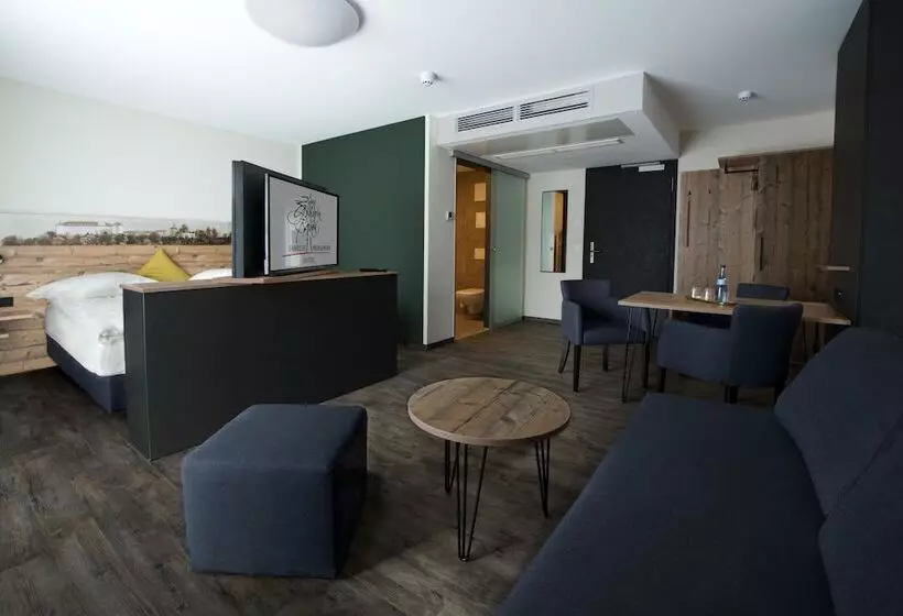 Hotelli Zum Grünen Baum