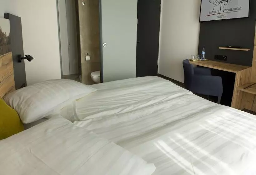 Hotelli Zum Grünen Baum