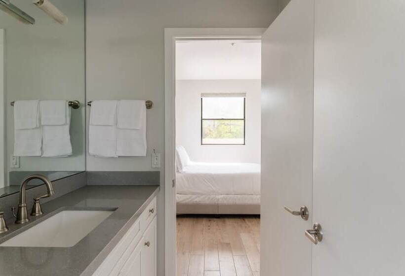 Ivory Buyout By Avantstay Two Home Buyout Near Old Town W/ Large Patio