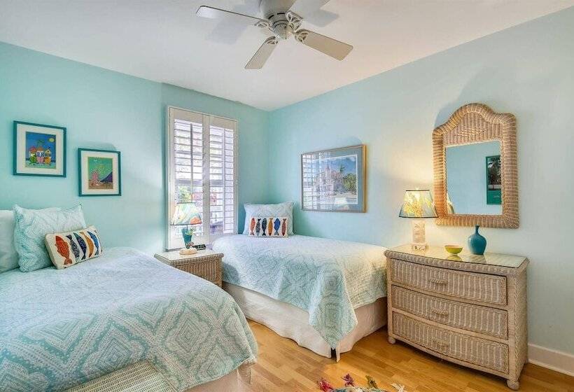 Key West Casa By Avantstay Communal Pool Bbq & Patio Near Duval Street Week Long Stays Only