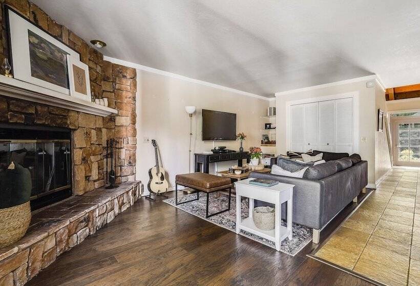 Marillac By Avantstay Gorgeous Ski Cabin W/ Balcony & Patio