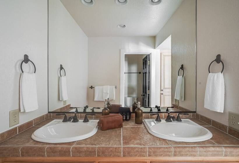 Marillac By Avantstay Gorgeous Ski Cabin W/ Balcony & Patio