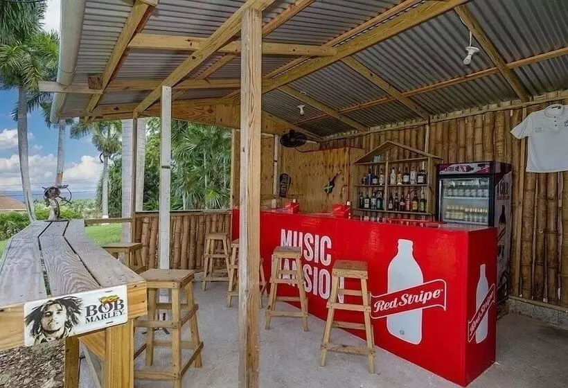 پانسیون Music Mansion