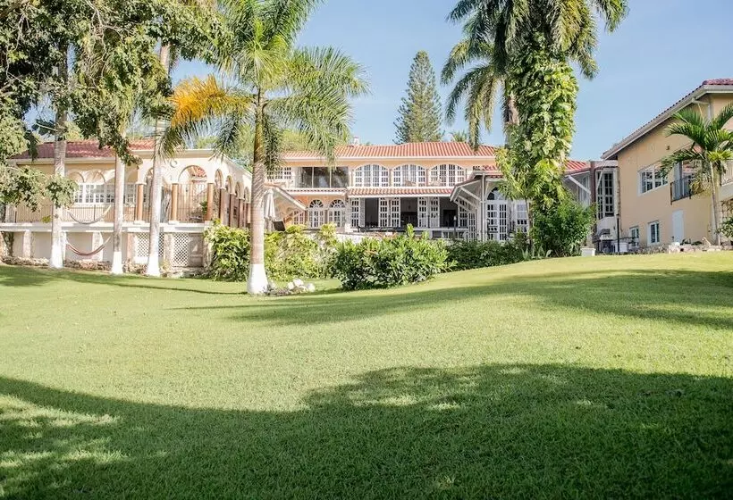 پانسیون Music Mansion