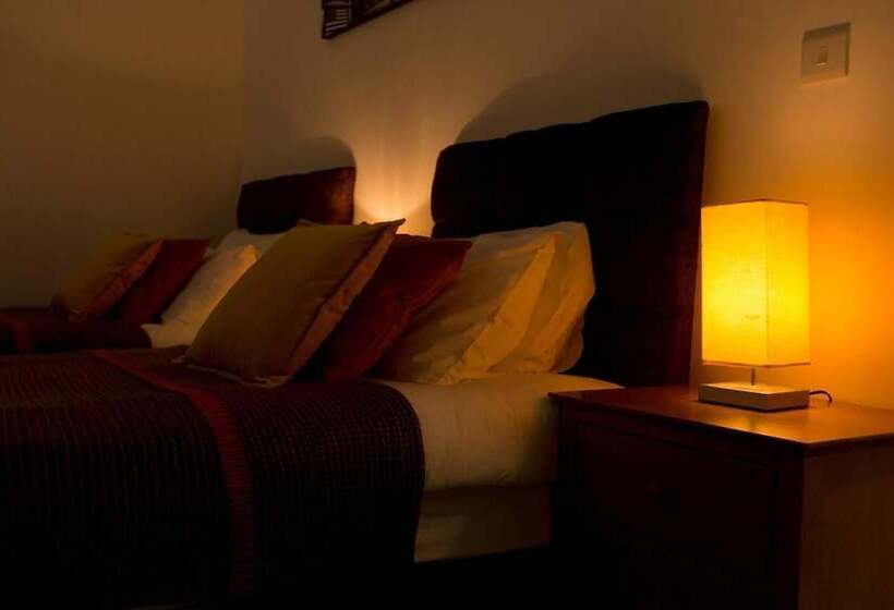 Residência Immaculate 2 Bed House In Dartford