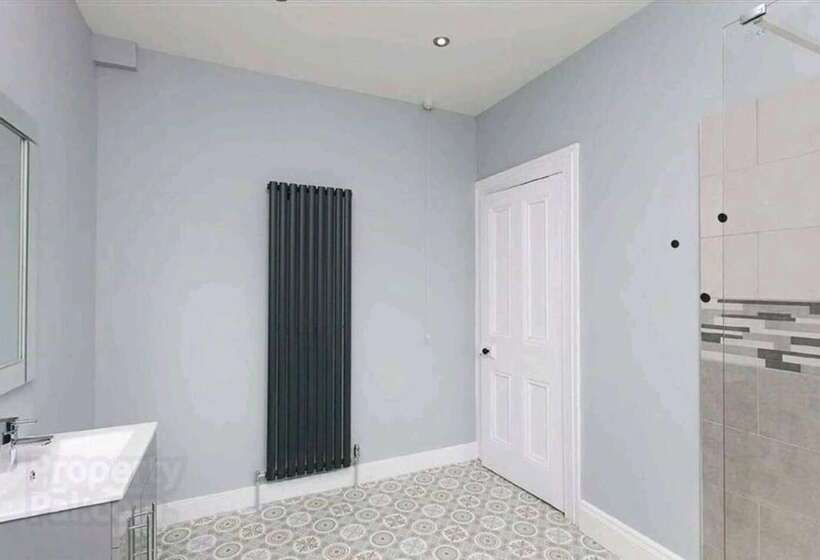 اقامتگاه So Fresh So Clean Beautiful 3 Bed House N Belfast