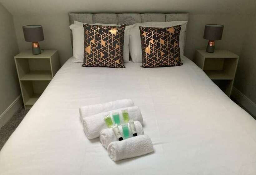 اقامتگاه So Fresh So Clean Beautiful 3 Bed House N Belfast