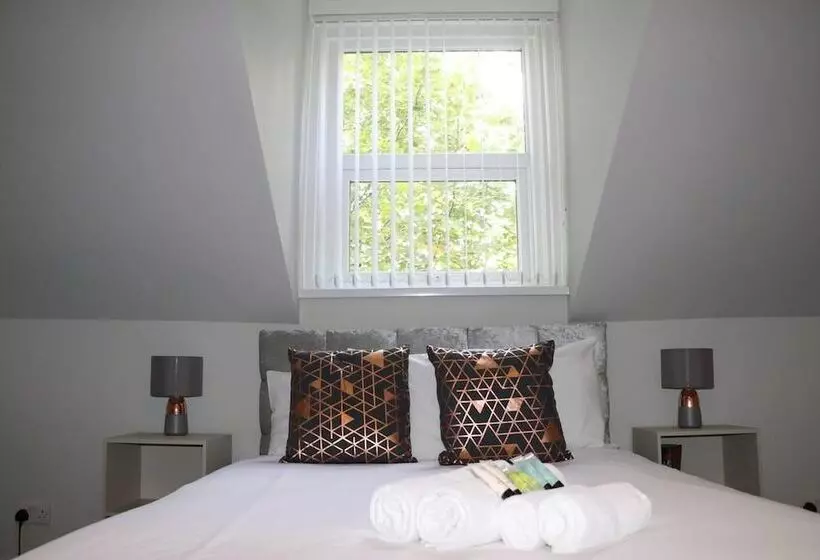 اقامتگاه So Fresh So Clean Beautiful 3 Bed House N Belfast