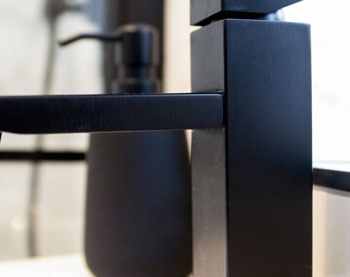 اقامتگاه The Belfast Boutique Central Cozy Sleeps7