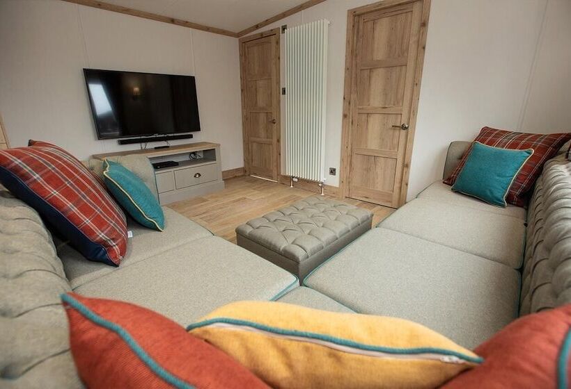 منتجع Appletree Holiday Park