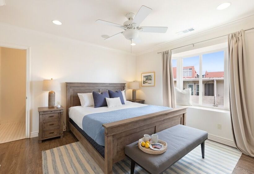 Shoreline By Avantstay Spectacular Beachfront Home W/ Fire Pit, Spa & Pool Table