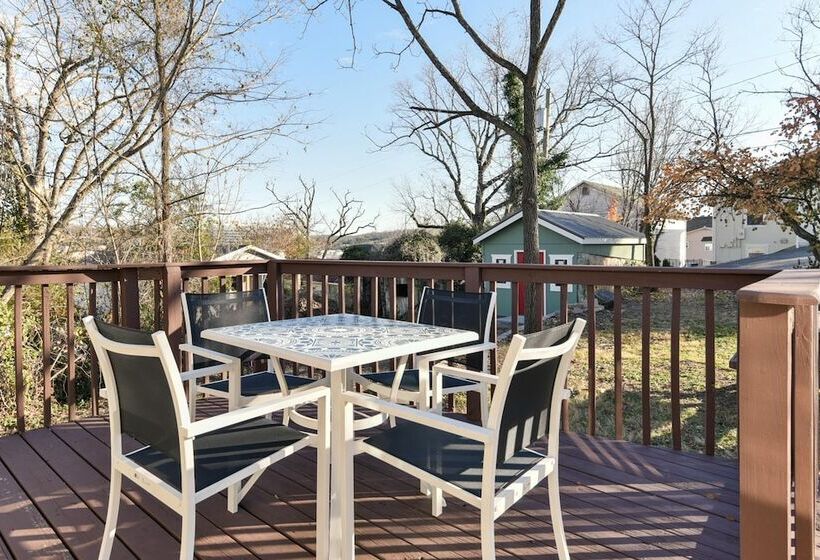 Stay N Play Downtown Branson Free Trolley Or Walk To All The Fun!!