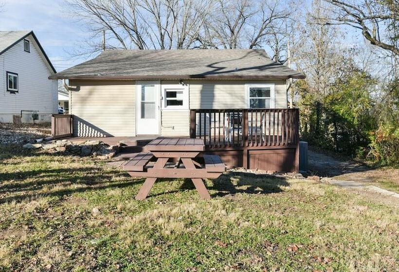 Stay N Play Downtown Branson Free Trolley Or Walk To All The Fun!!