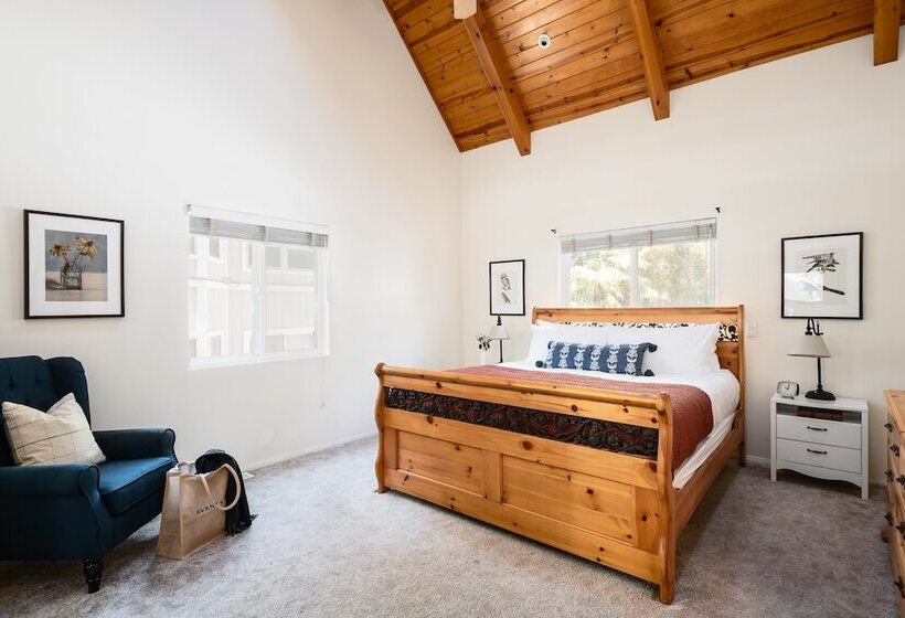 Hartwood By Avantstay Cozy Big Bear Abode W/ Spacious Deck & Stone Fireplace