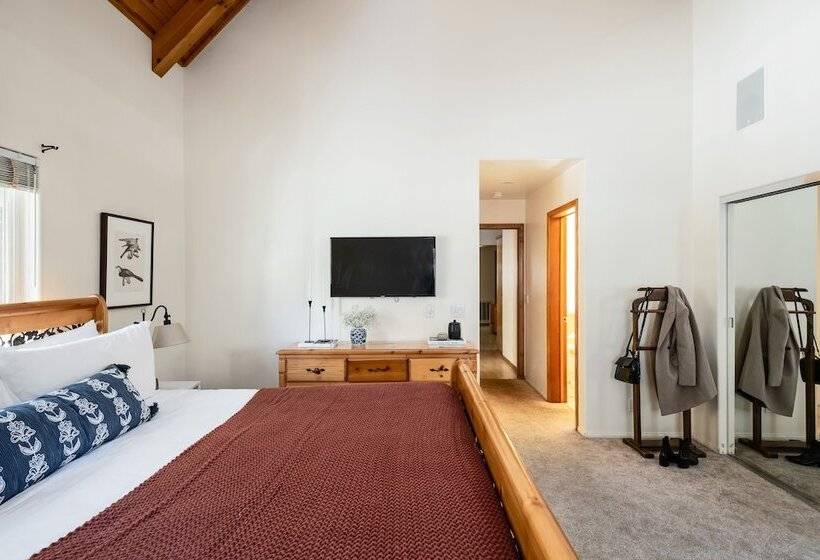 Hartwood By Avantstay Cozy Big Bear Abode W/ Spacious Deck & Stone Fireplace