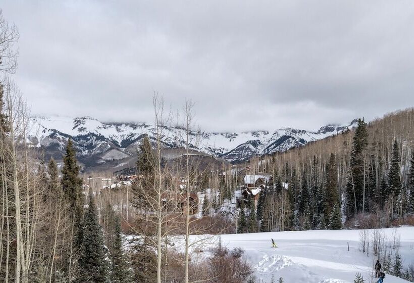 Villas At Tristant 137 By Avantstay Ski In/ Ski Out Home W/ Panoramic Views & Hot Tub