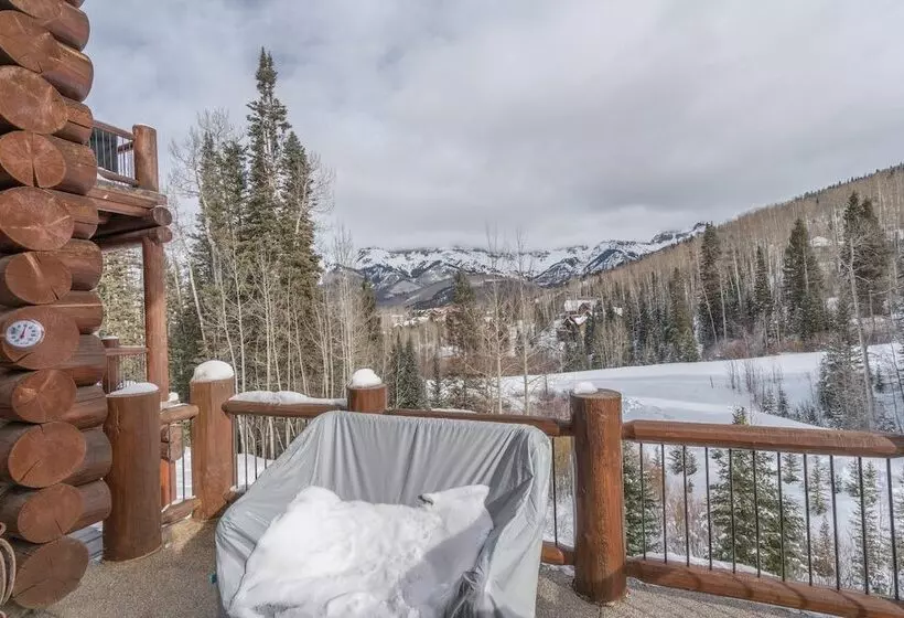 Villas At Tristant 137 By Avantstay Ski In/ Ski Out Home W/ Panoramic Views & Hot Tub
