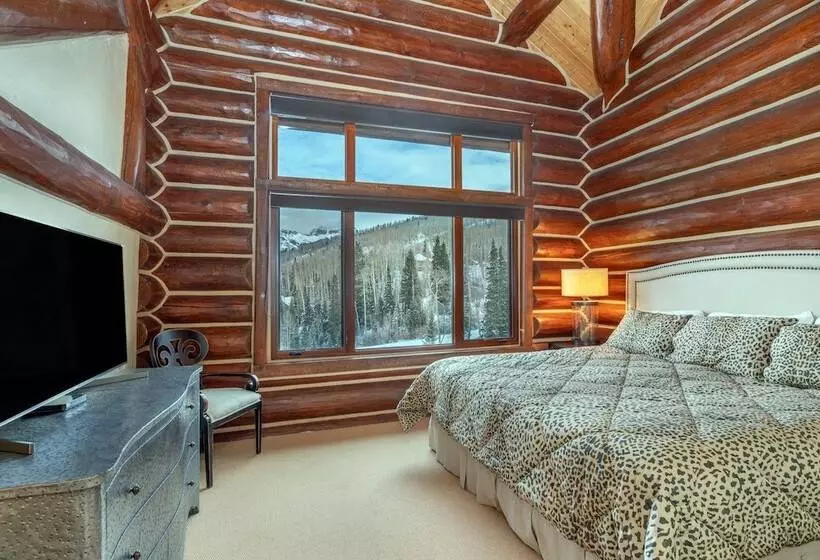 Villas At Tristant 137 By Avantstay Ski In/ Ski Out Home W/ Panoramic Views & Hot Tub