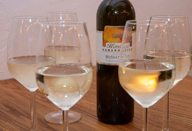 ベッドアンドブレックファースト Boutique Villa Pearl Of Plitvice, Plitvice Lakes