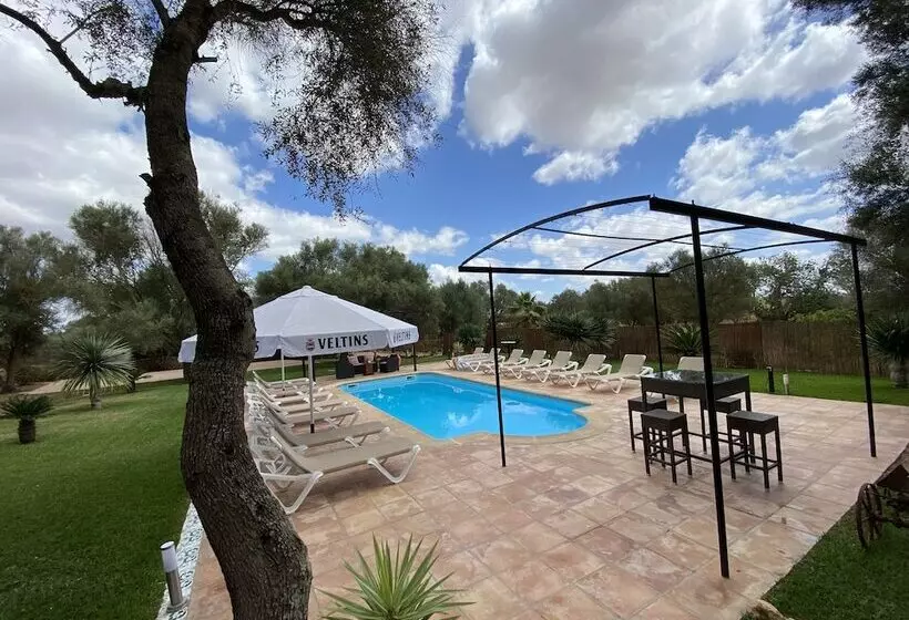 Aamiaismajoitus (B&B) Finca Sa Canova Agroturismo