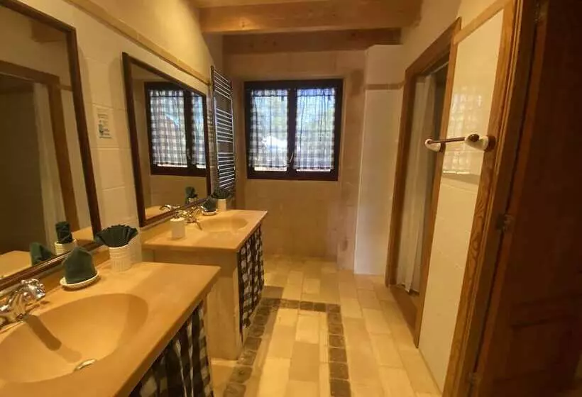 Aamiaismajoitus (B&B) Finca Sa Canova Agroturismo